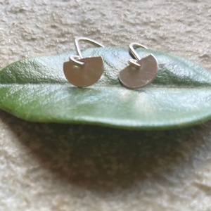 Half Moon: tiny teeny