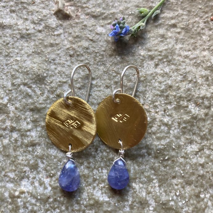 Tanzanite Sun: Diamond Imprint Earrings
